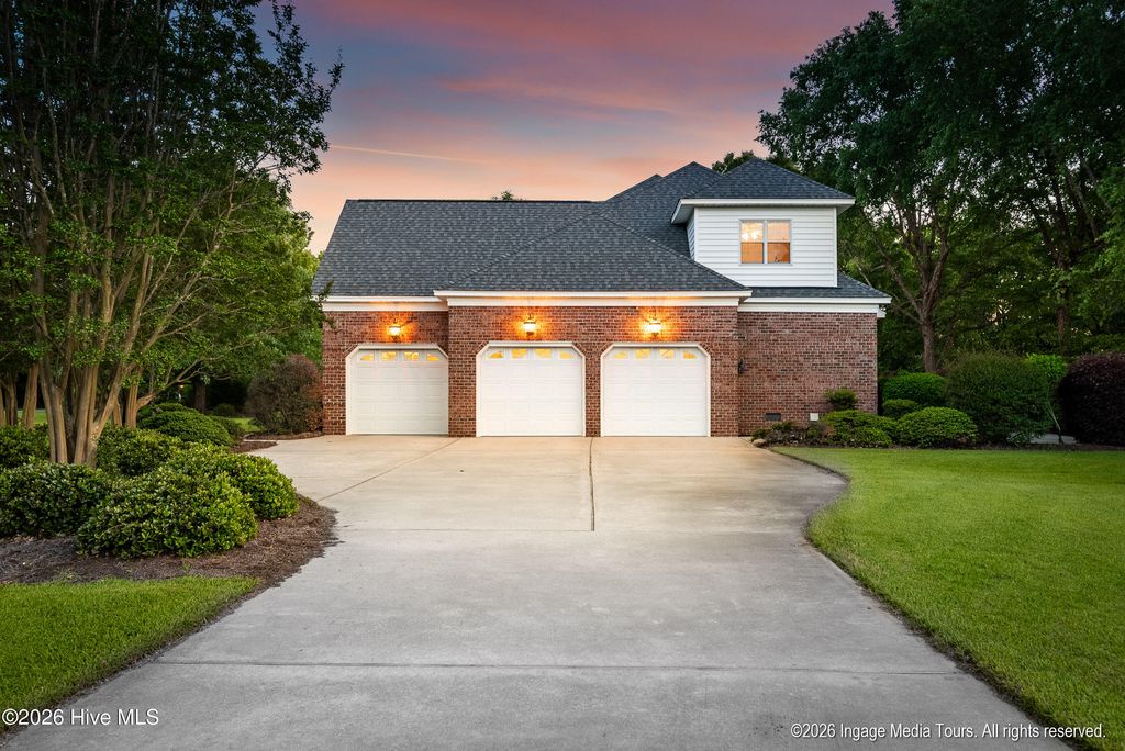 Photo of 4202 Sterling Trace Drive, Winterville, NC 28590 (MLS # 100572382)