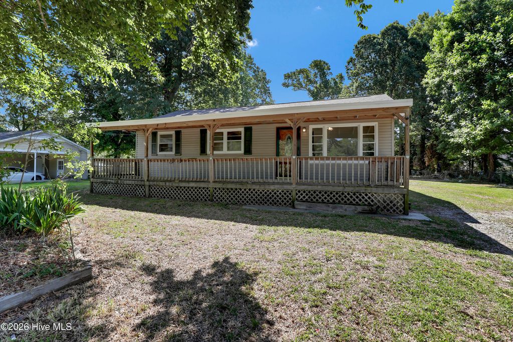 Photo of 135 Jupiter Trail, Jacksonville, NC 28546 (MLS # 100574381)