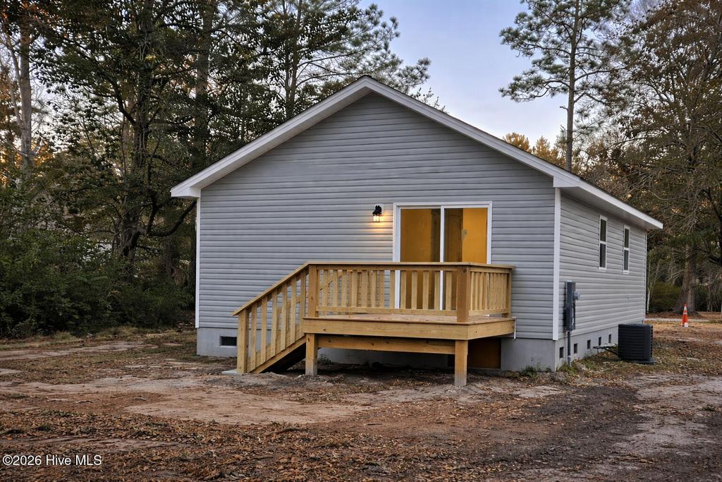 Photo of 114 Nesmith Street, Tabor City, NC 28463 (MLS # 100550123)