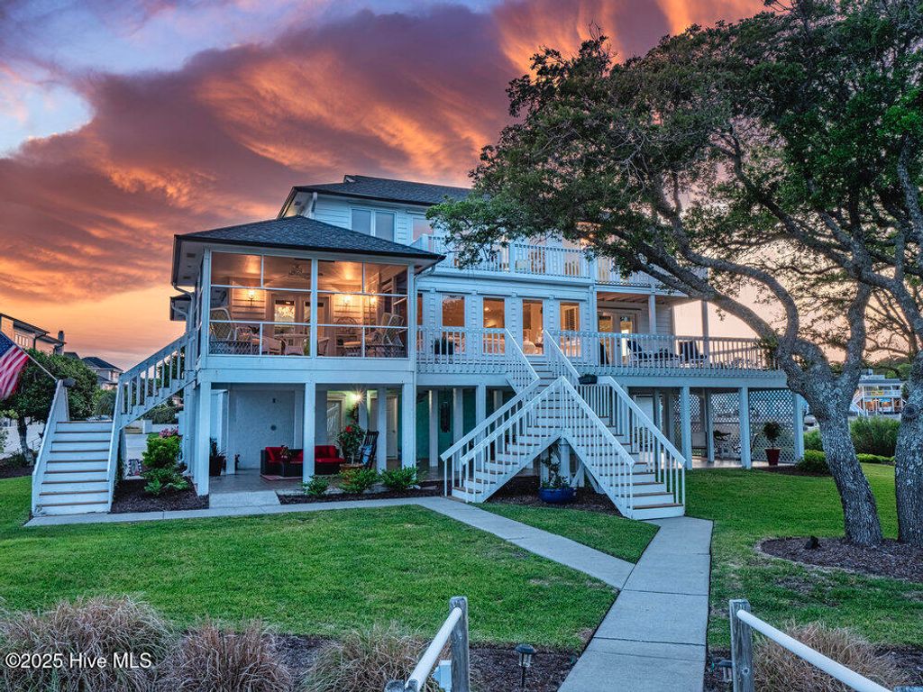 Photo of 945 Radnor Road, Wilmington, NC 28409 (MLS # 100511026)