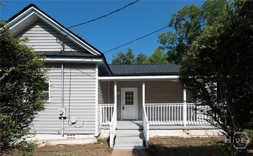 Photo of 1370 W Hancock Avenue, Athens, GA 30606 (MLS # CL364021)