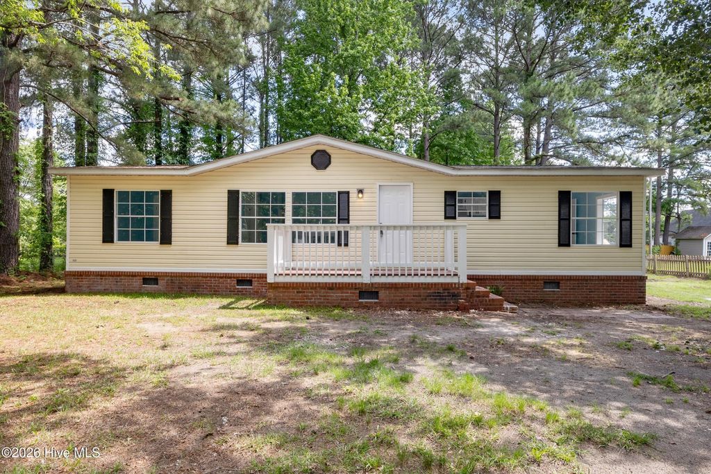 Photo of 211 Pond Road, Rocky Point, NC 28457 (MLS # 100574435)