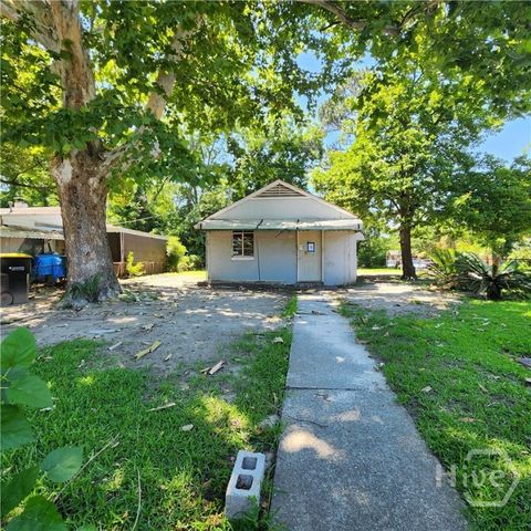 Homes For Sale - 1001 Bowden Street<br/> Savannah, GA 31415