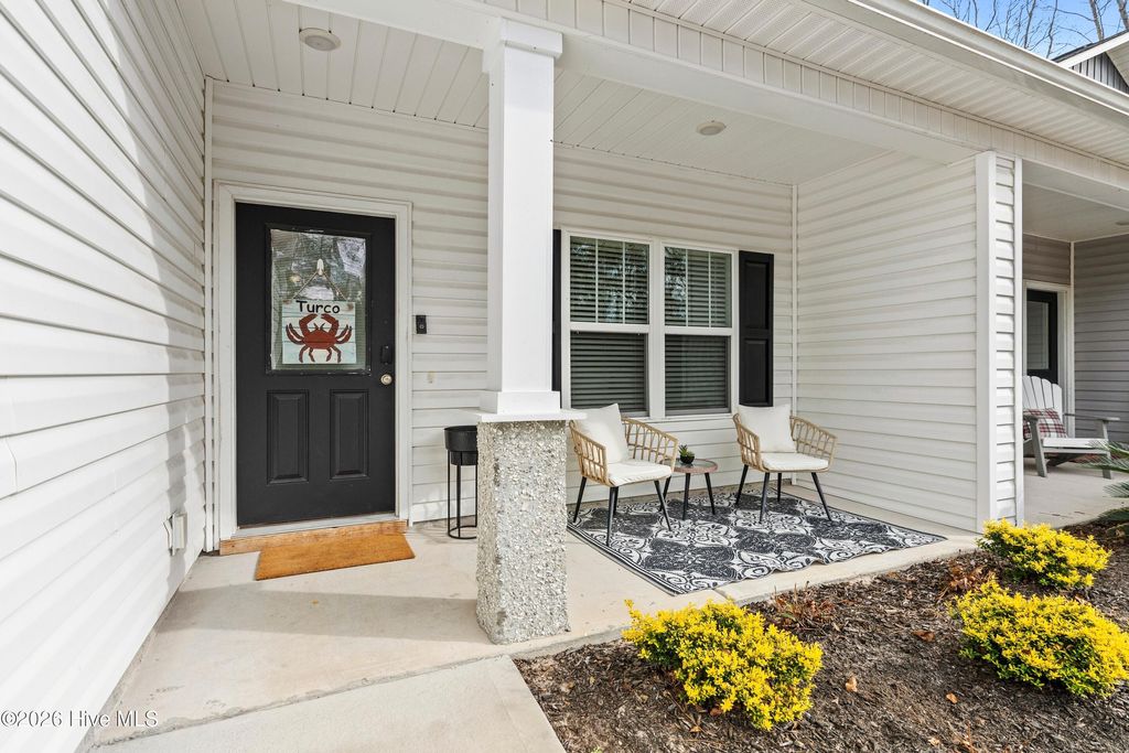 Photo of 1091 Dan Owen Drive, Hampstead, NC 28443 (MLS # 100547558)