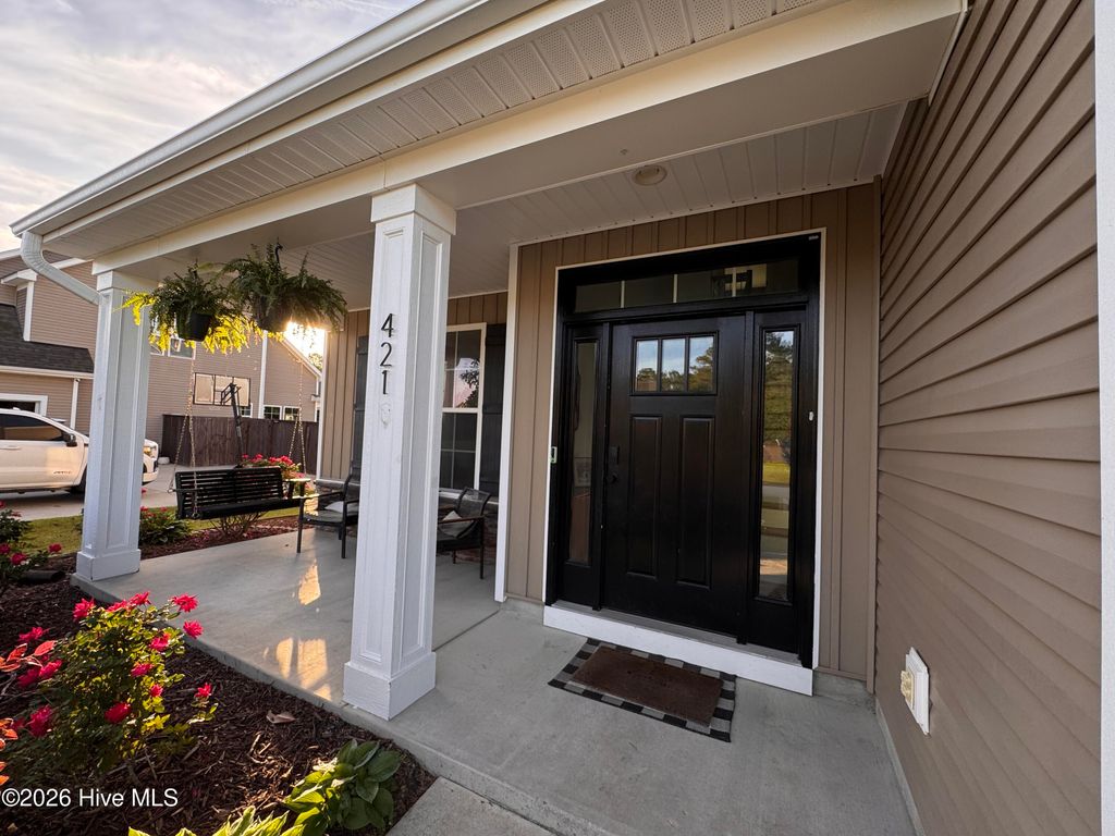 Photo of 421 Wolfe Lane, Hubert, NC 28539 (MLS # 100570096)