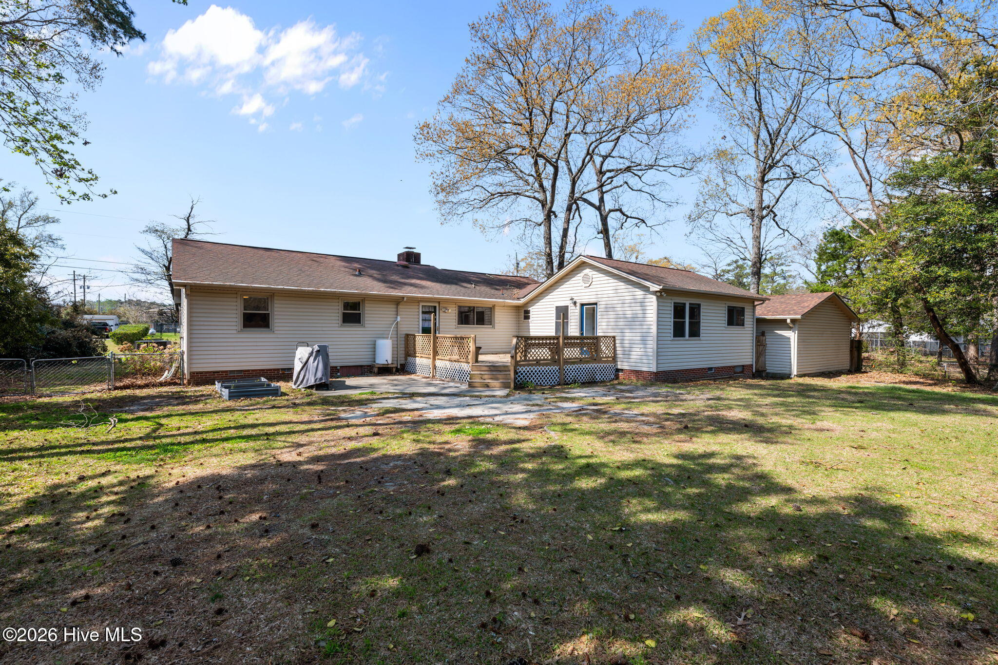 105 E Sherwood Drive