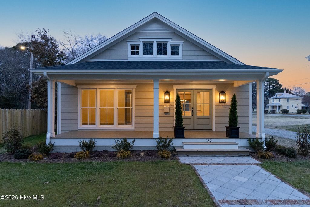 Photo of 143 E Gale Street, Edenton, NC 27932 (MLS # 100554389)