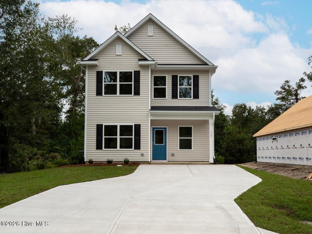 Photo of 9385 Night Harbor Drive SE, Leland, NC 28451 (MLS # 100547597)