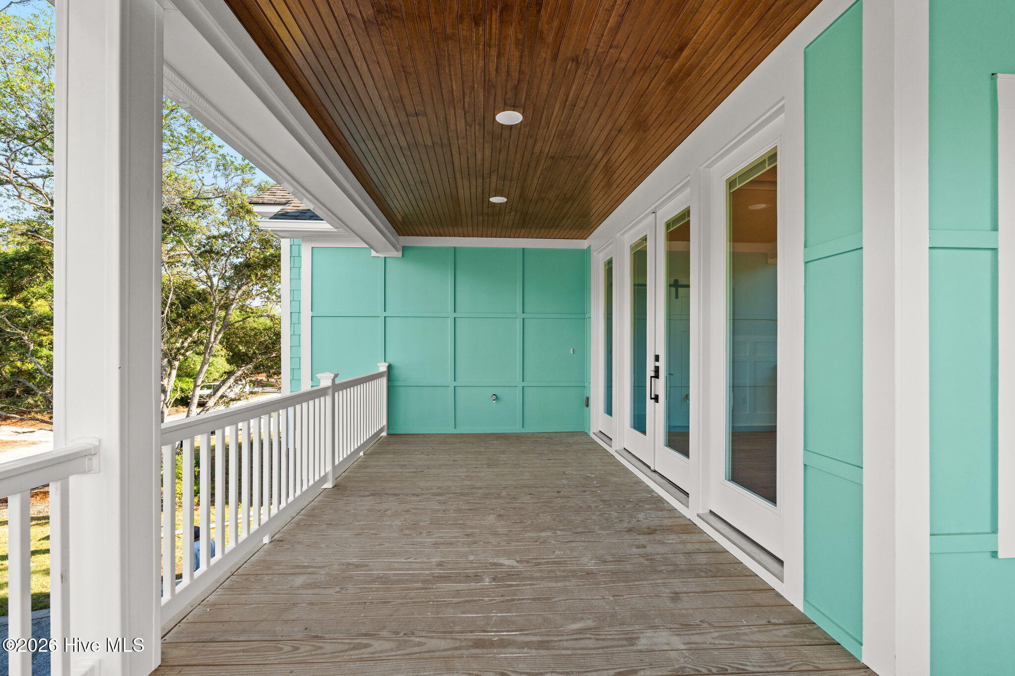 210 NE 34th Street