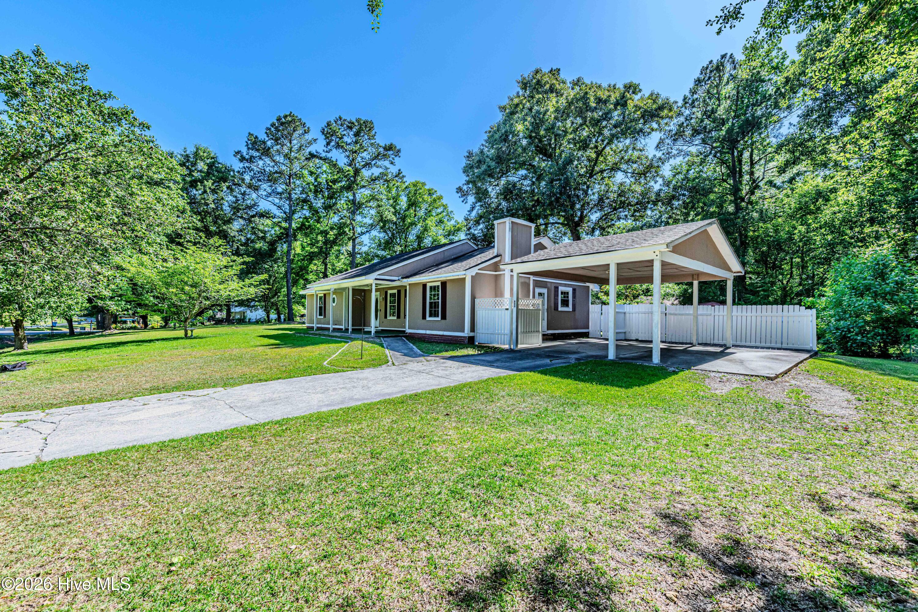 800 Mill River Road
