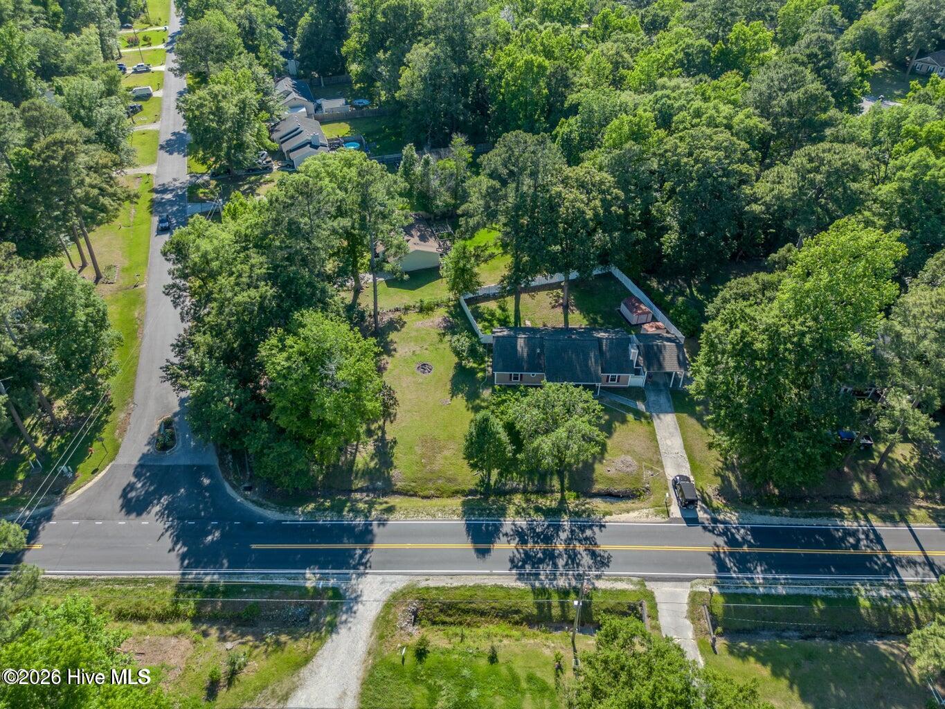 800 Mill River Road