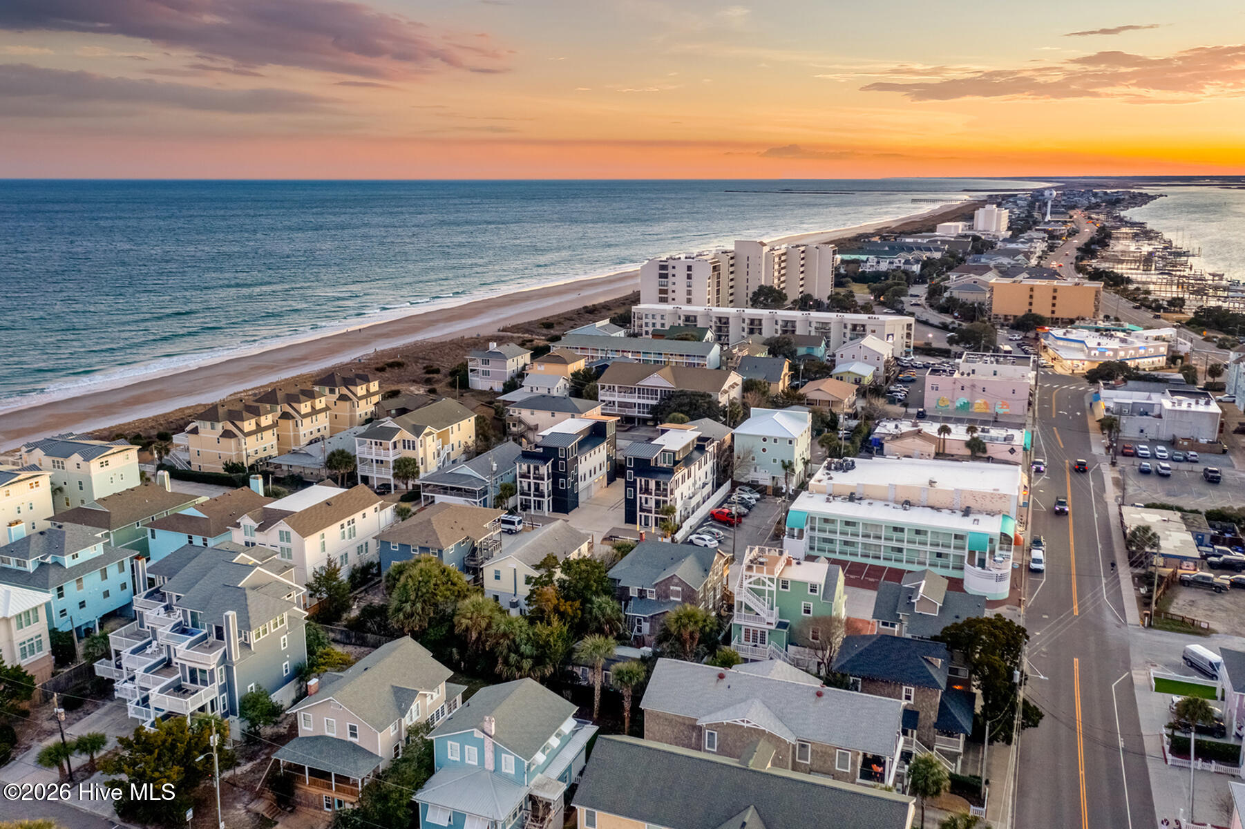 8 E Columbia Street E B