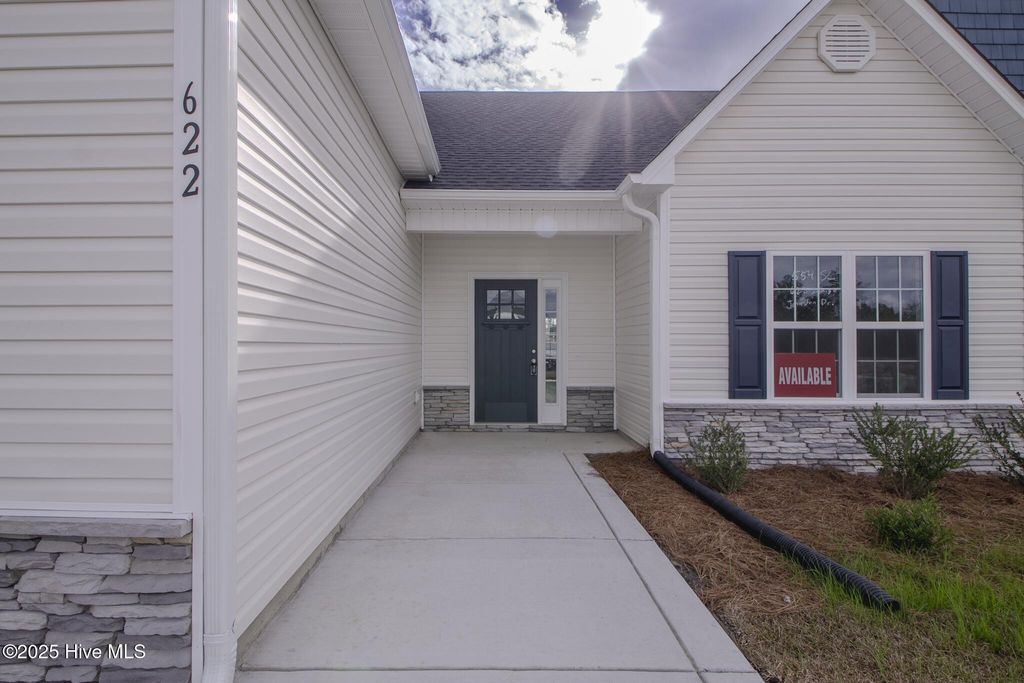 Photo of 622 Indigo Johnston Drive, Jacksonville, NC 28546 (MLS # 100518948)