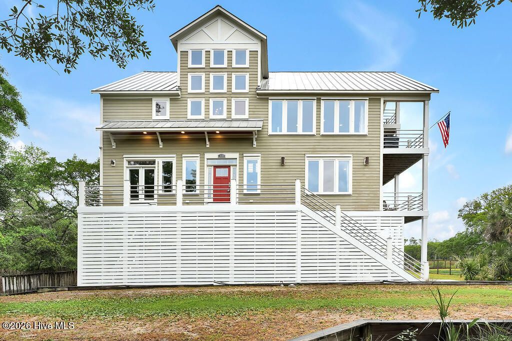Photo of 531 E Seaview Road, Wilmington, NC 28409 (MLS # 100571945)