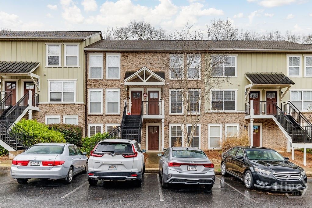 Photo of 490 Barnett Shoals Road #207, Athens, GA 30605 (MLS # CL343980)