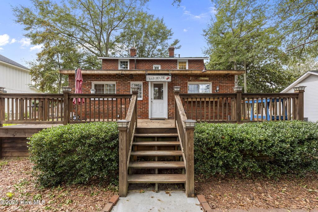 Photo of 416 N Main Street, Raeford, NC 28376 (MLS # 100534838)