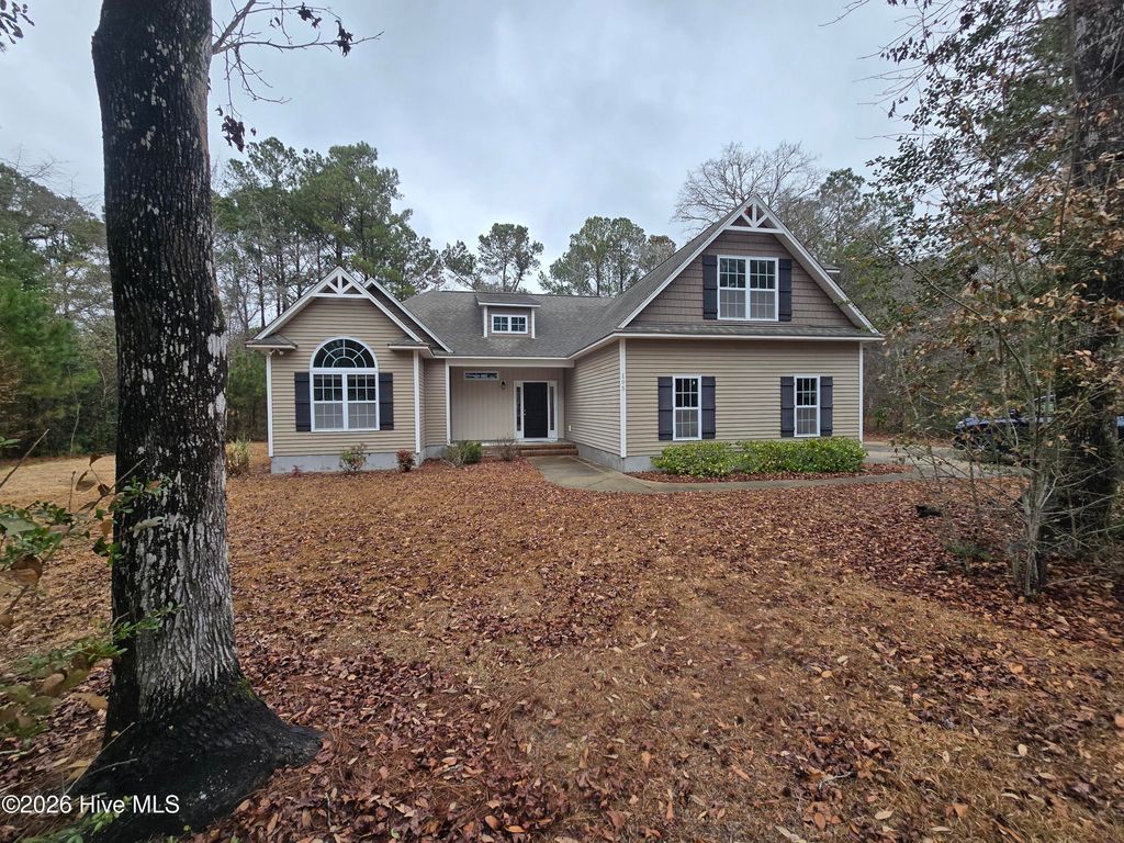 Photo of 105 Dogwood Court, Hampstead, NC 28443 (MLS # 100547360)