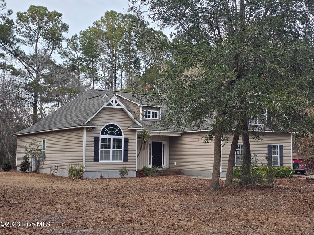 Photo of 105 Dogwood Court, Hampstead, NC 28443 (MLS # 100547360)