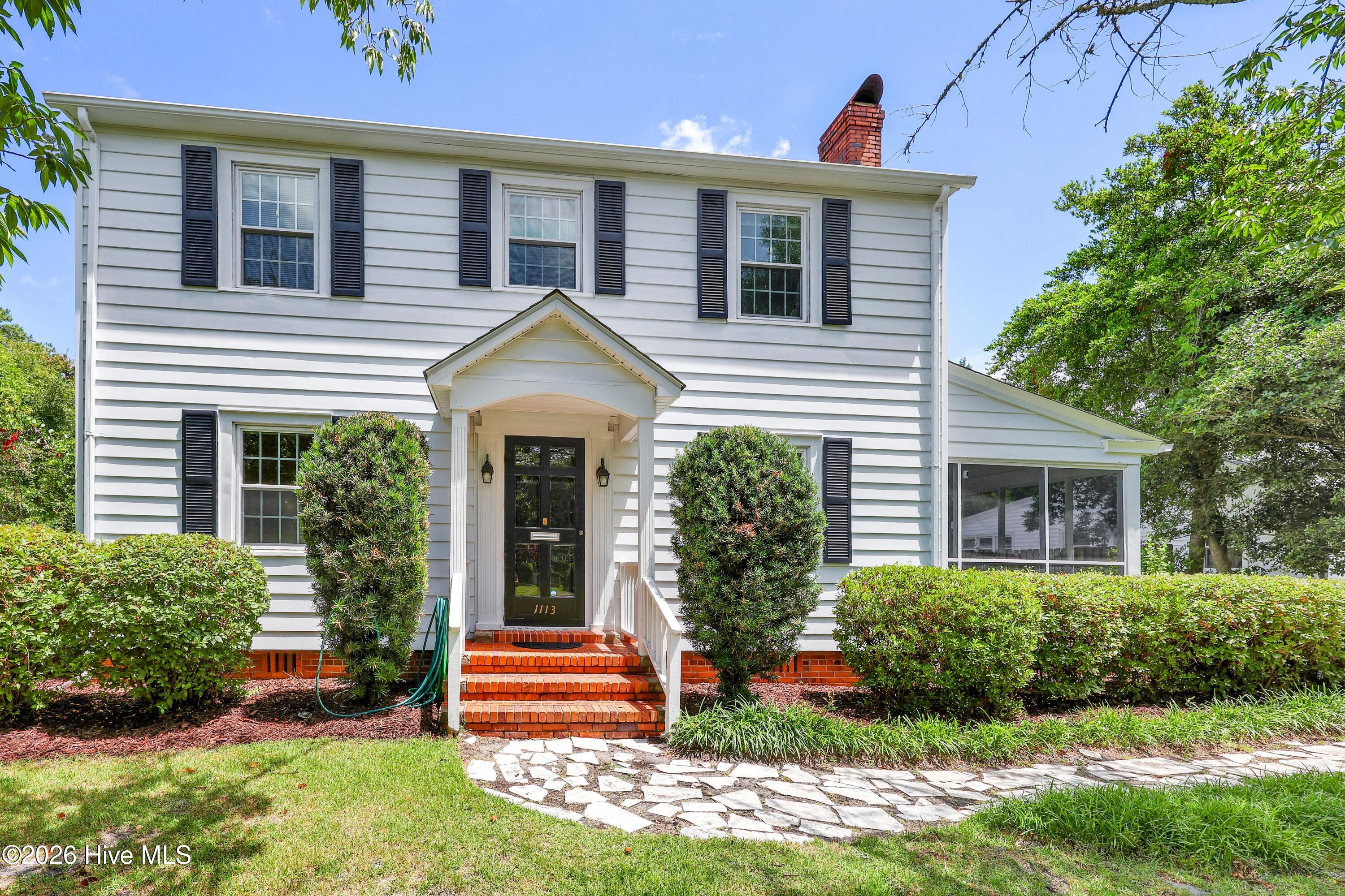1113 Country Club Road