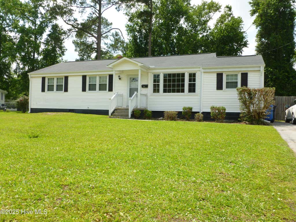 Photo of 801 Barn Street, Jacksonville, NC 28540 (MLS # 100599069)