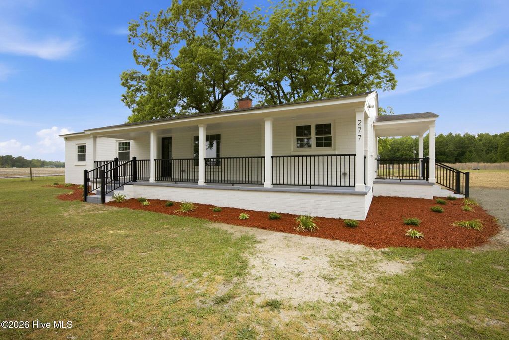Photo of 277 Bennetts Bridge Road, Mount Olive, NC 28365 (MLS # 100572581)