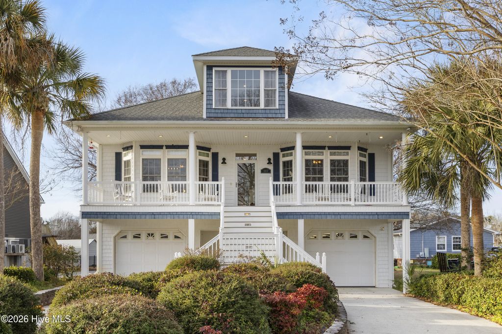 Photo of 1031 Mallard Bay Road, Hampstead, NC 28443 (MLS # 100548931)