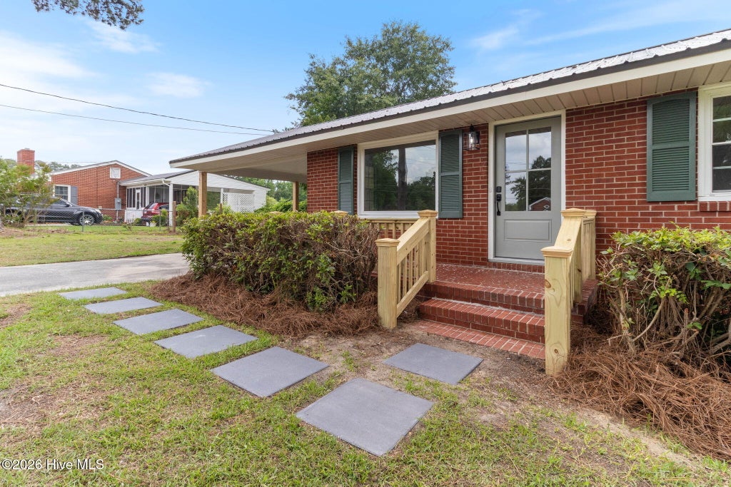Photo of 207 Sunset Avenue, Whiteville, NC 28472 (MLS # 100581203)