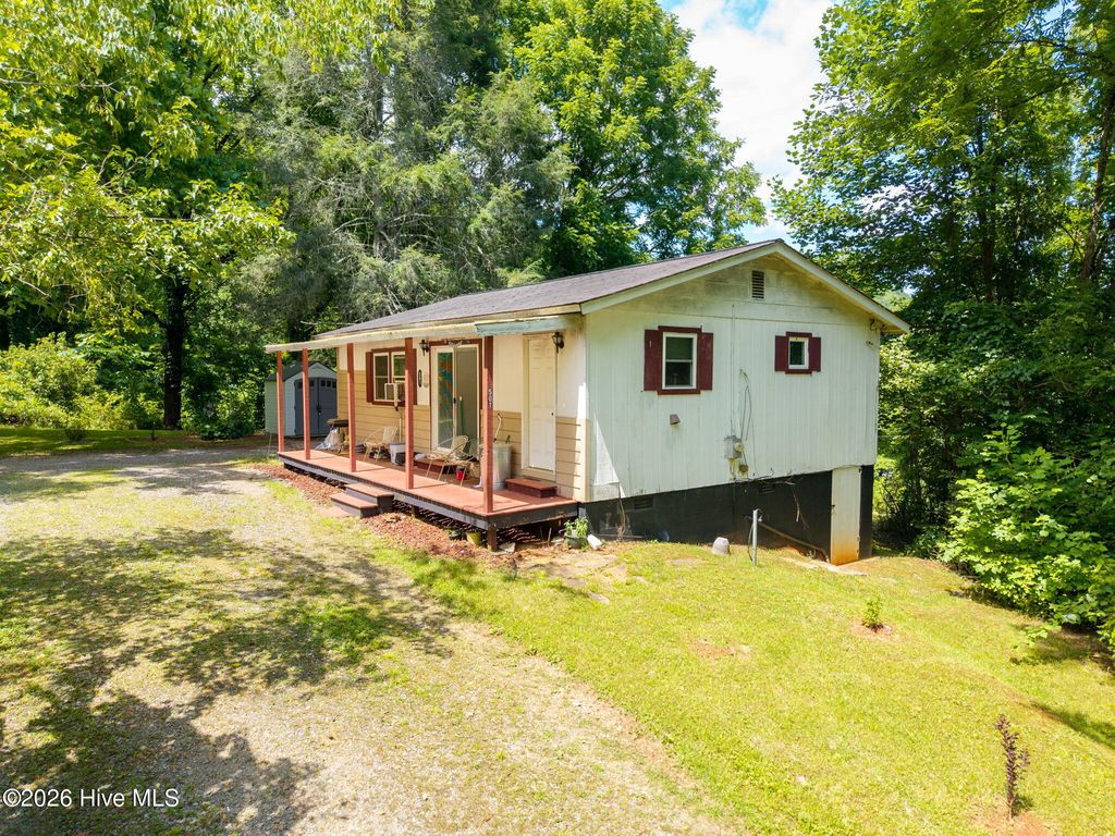 Photo of 501 Hyatt Creek Road, Marble, NC 28905 (MLS # 100585280)