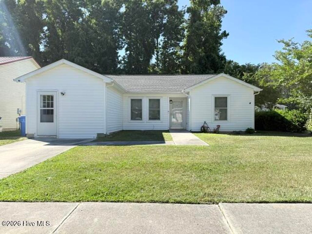 Photo of 3027 Steeple Chase Court, Jacksonville, NC 28546 (MLS # 100575870)