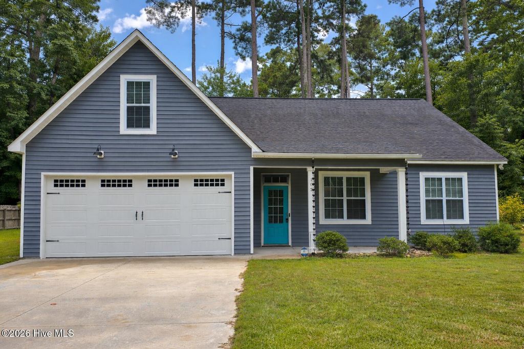 Photo of 102 Ironwood Drive, Greenville, NC 27834 (MLS # 100555305)