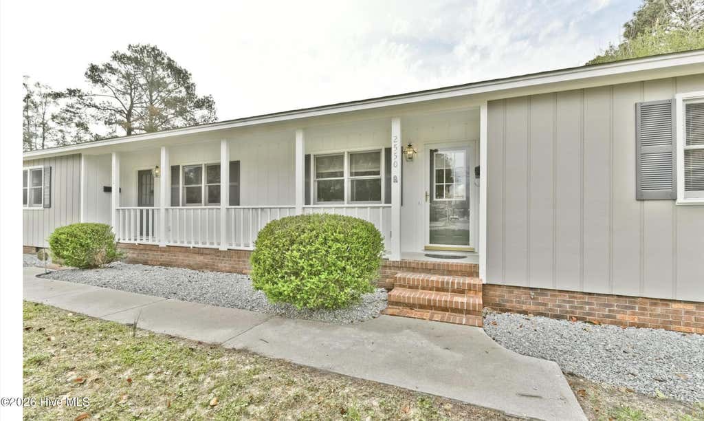 Photo of 2550 Chestnut Street, Wilmington, NC 28405 (MLS # 100599384)
