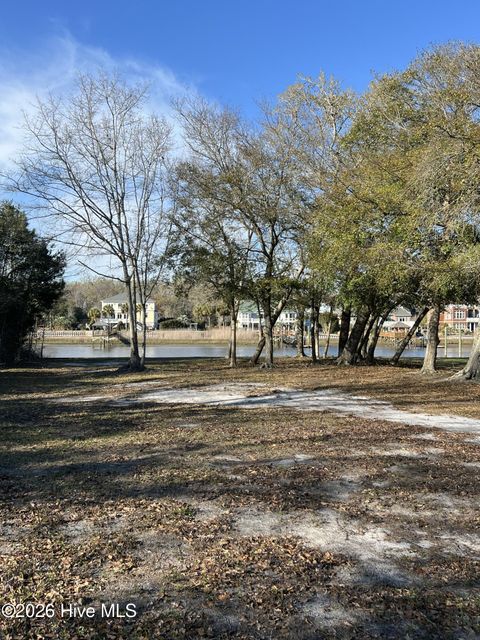 Vacant Land For Sale - 2508 LOT 1 E Yacht Drive<br/> Oak Island, NC 28465