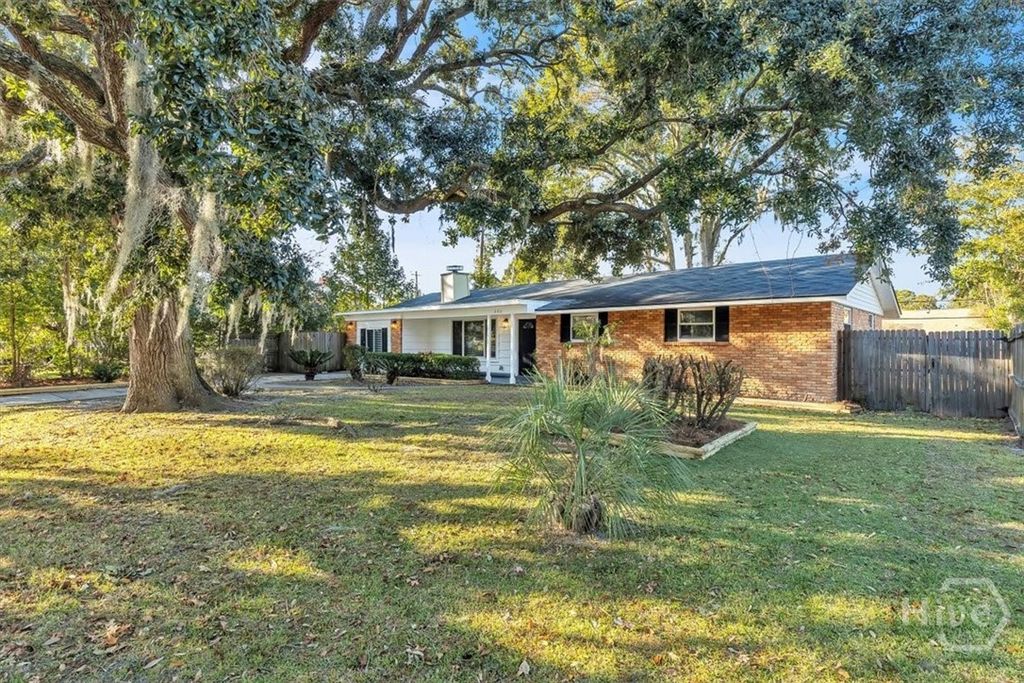 Photo of 406 Briarcliff Circle, Savannah, GA 31419 (MLS # SA343682)
