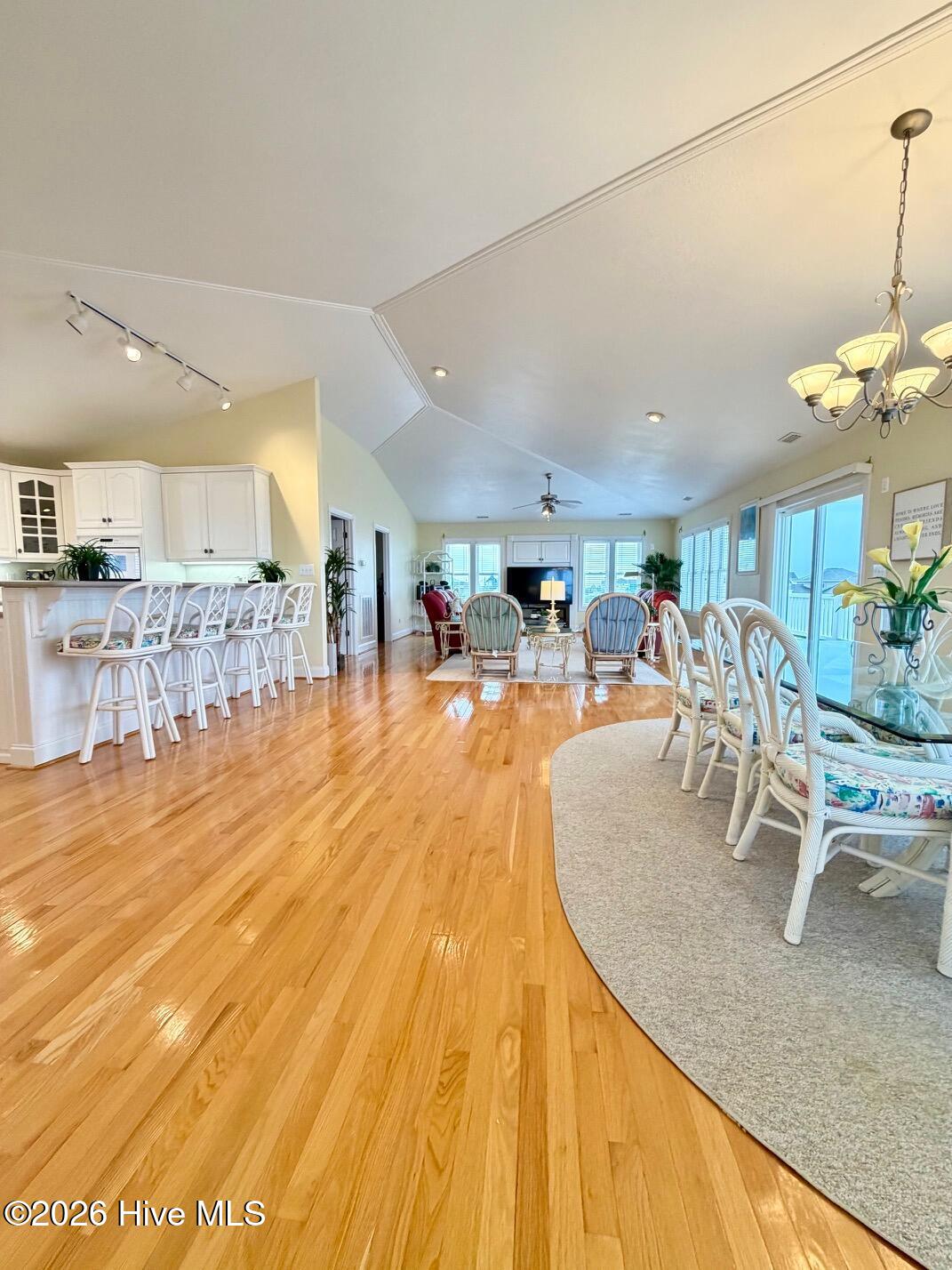8526 Ocean View Drive