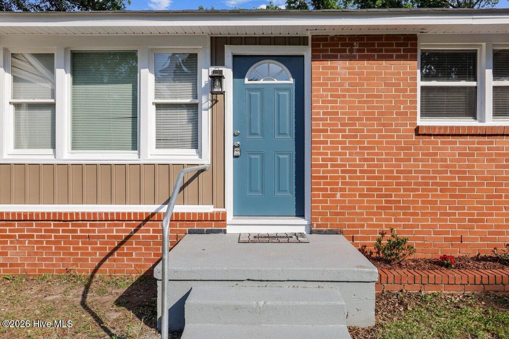 Photo of 218 Banks Court, Goldsboro, NC 27534 (MLS # 100582205)