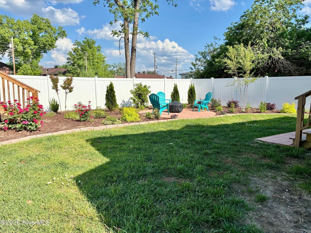 Photo of 216 Jones Street, New Bern, NC 28562 (MLS # 100568482)