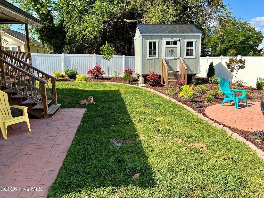 Photo of 216 Jones Street, New Bern, NC 28562 (MLS # 100568482)