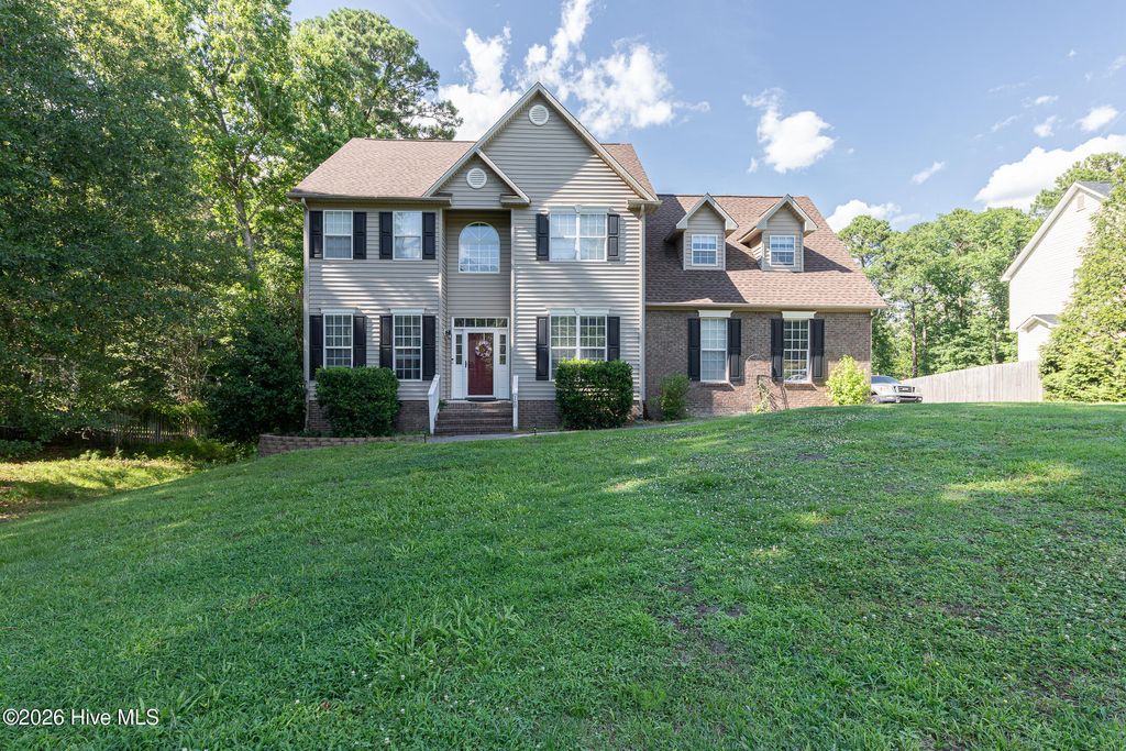 Photo of 168 Dockside Drive, Jacksonville, NC 28546 (MLS # 100582278)