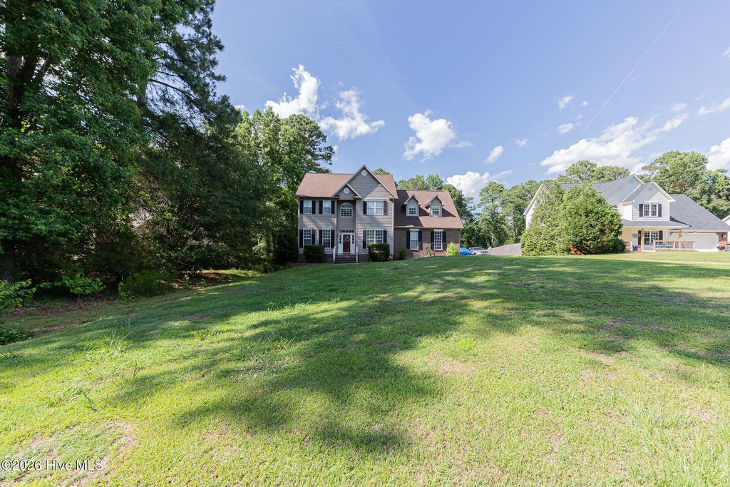 Photo of 168 Dockside Drive, Jacksonville, NC 28546 (MLS # 100582278)