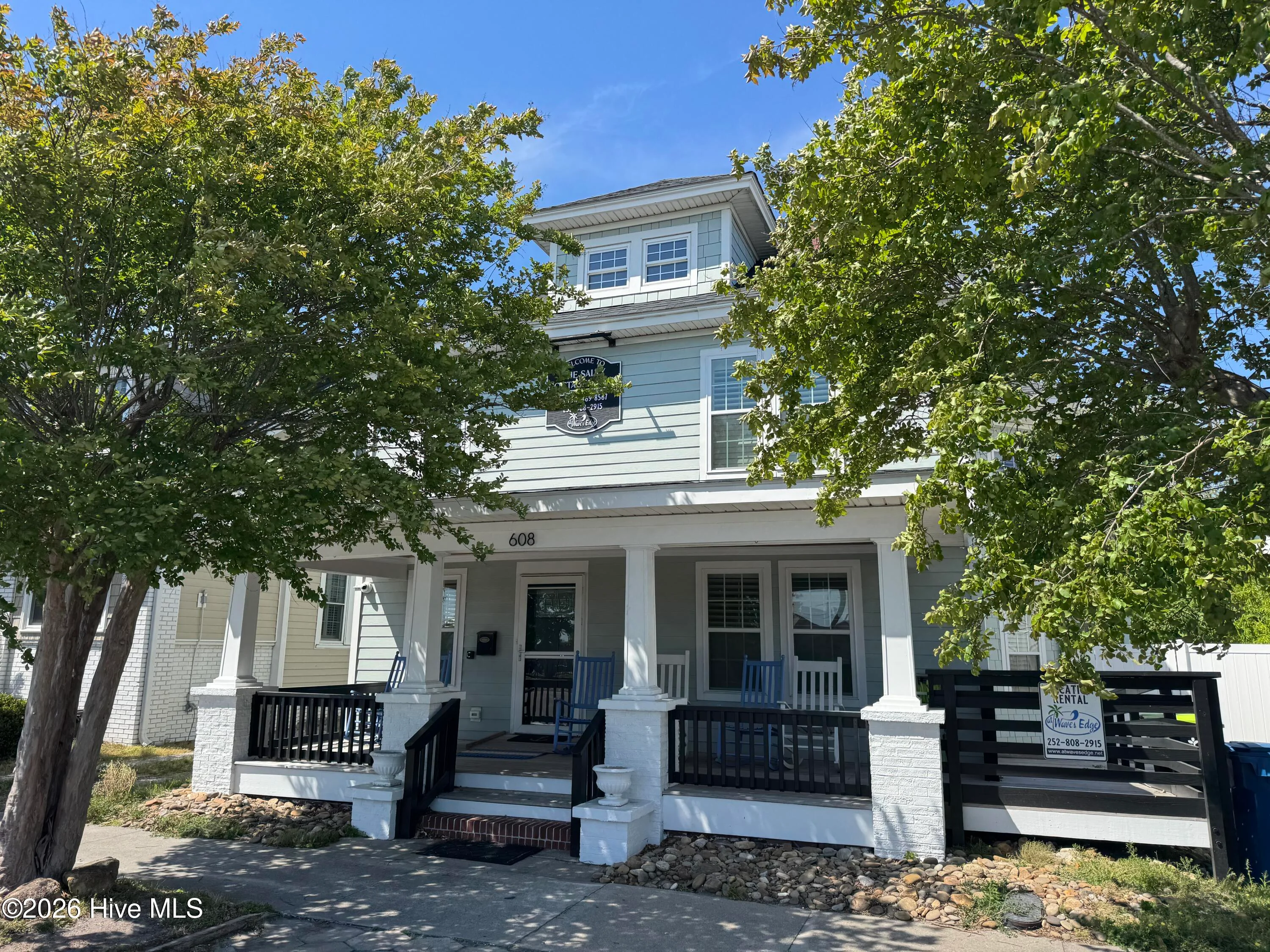 608 Arendell Street