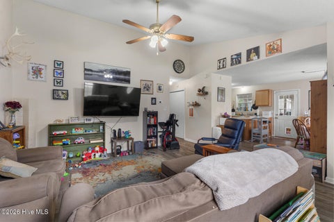 Tiny photo for 408 Somerset Cove, Jacksonville, NC 28546 (MLS # 100606359)