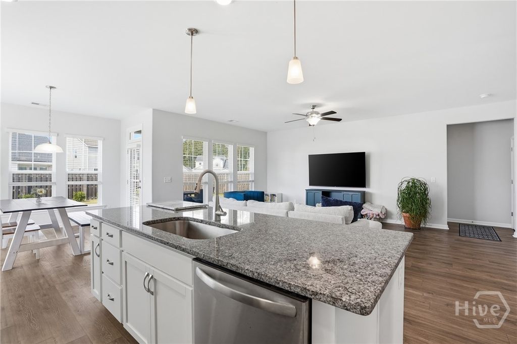 Photo of 16 Ashmont Street, Savannah, GA 31407 (MLS # SA354523)