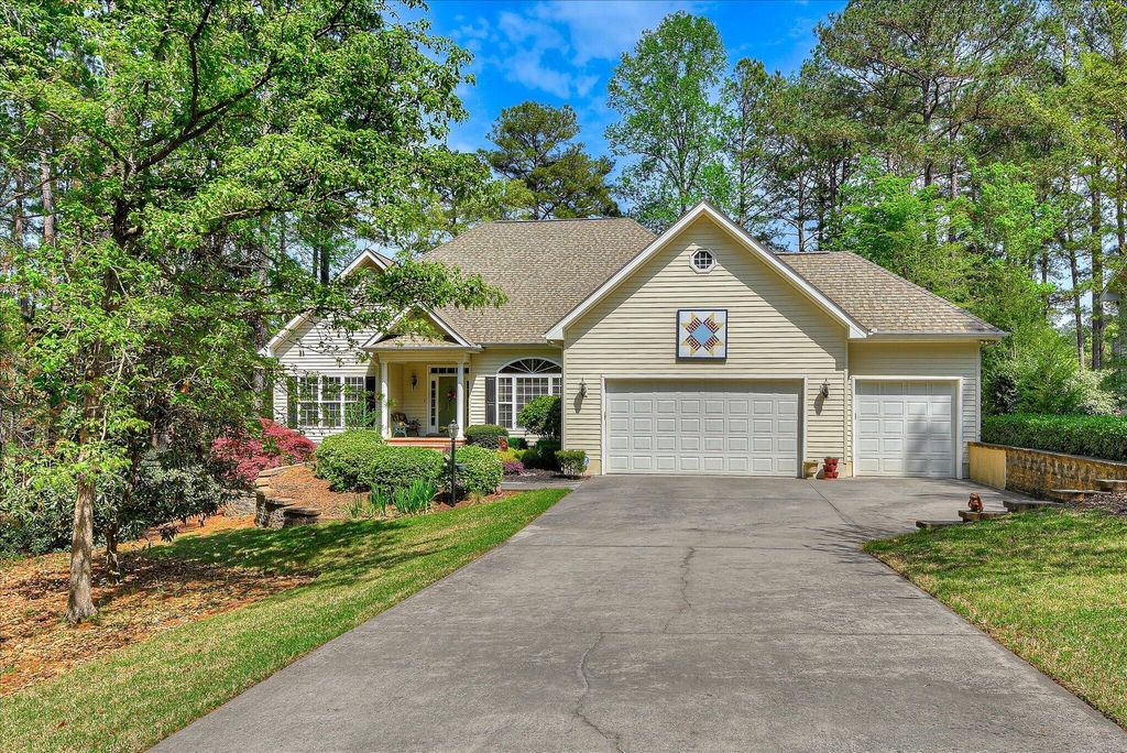 Photo of 243 Fairway Drive, McCormick, SC 29835 (MLS # 554080)
