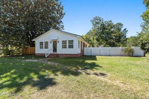 Photo of 608 Woodyard Road, Trenton, SC 29847 (MLS # 100607690)