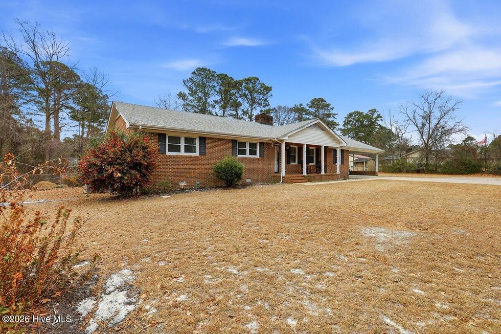 Photo of 209 Crestwood Drive, Goldsboro, NC 27530 (MLS # 100549753)