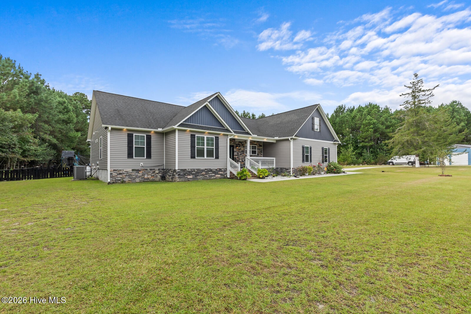 118 King Estates Road