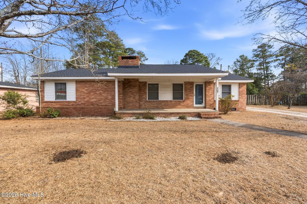 Photo of 907 Thomas Street, Rockingham, NC 28379 (MLS # 100557480)