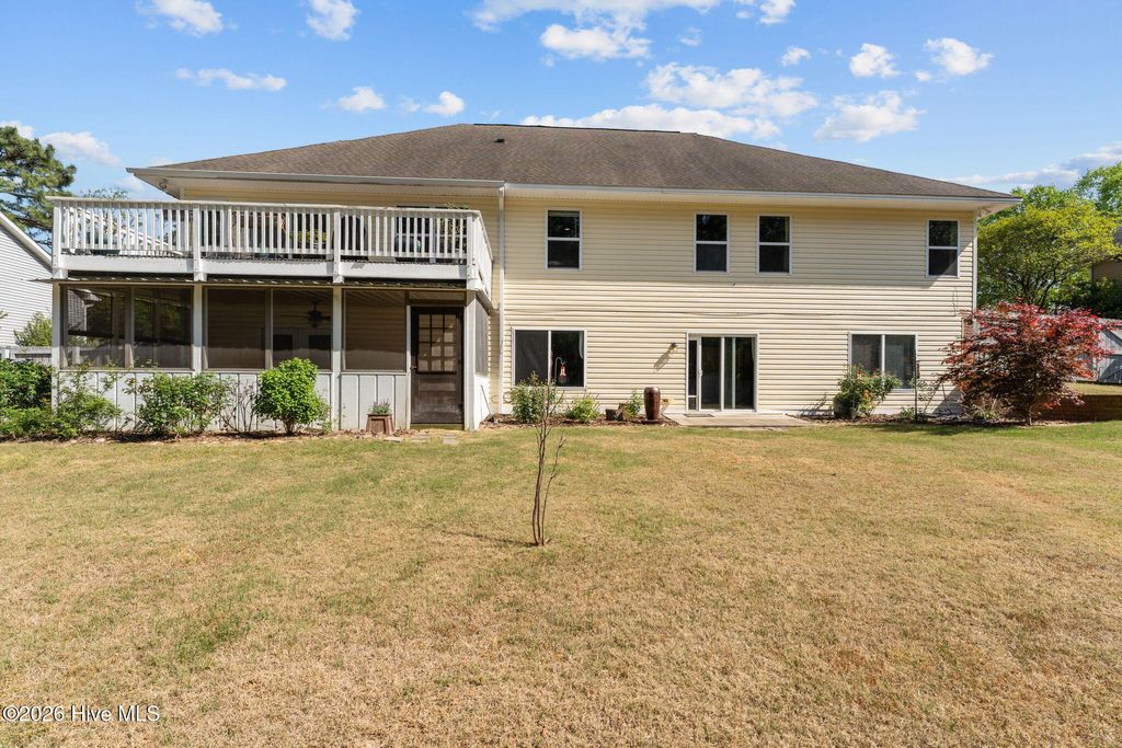 Photo of 355 Queens Cove Way, Carthage, NC 28327 (MLS # 100568067)