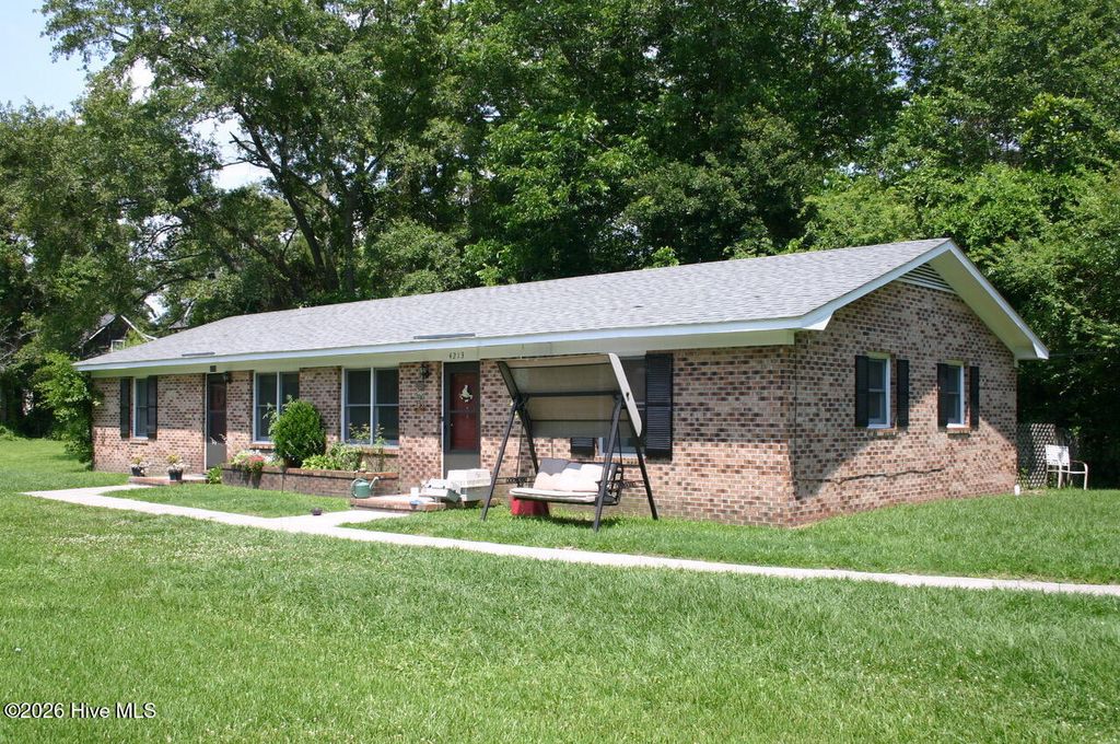 Photo of 4215 Peachtree Avenue, Wilmington, NC 28403 (MLS # 100551676)