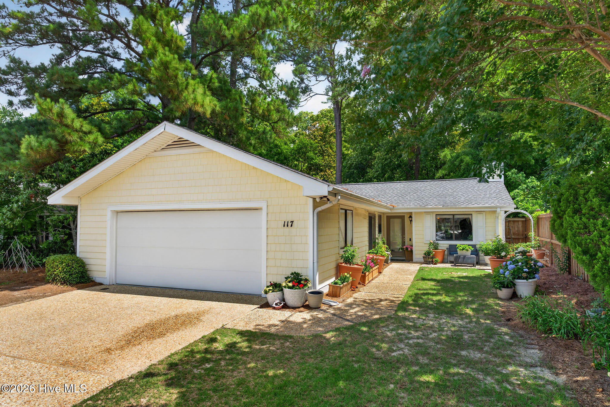 117 Vistamar Drive
